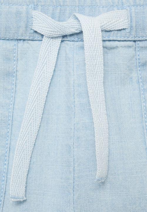 MANGO - Shorts azur - pastel blue