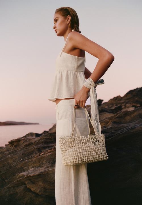 MANGO - Top Rodas - White