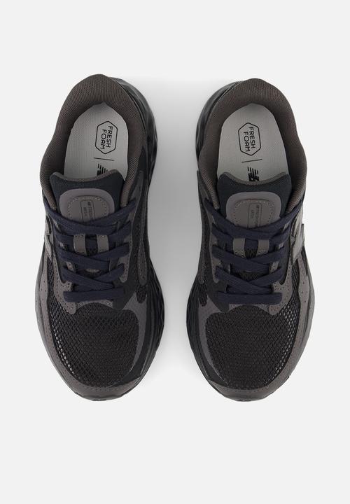 New Balance  - Fresh foam arishi v4 tira lux - black 