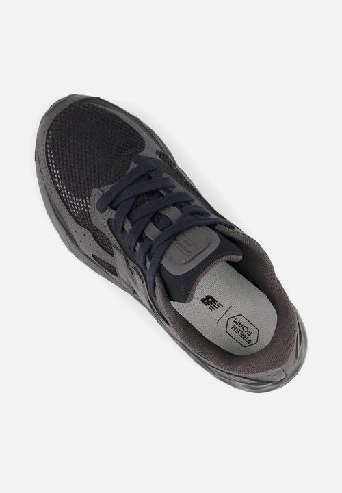 New Balance  - Fresh foam arishi v4 tira lux - black 
