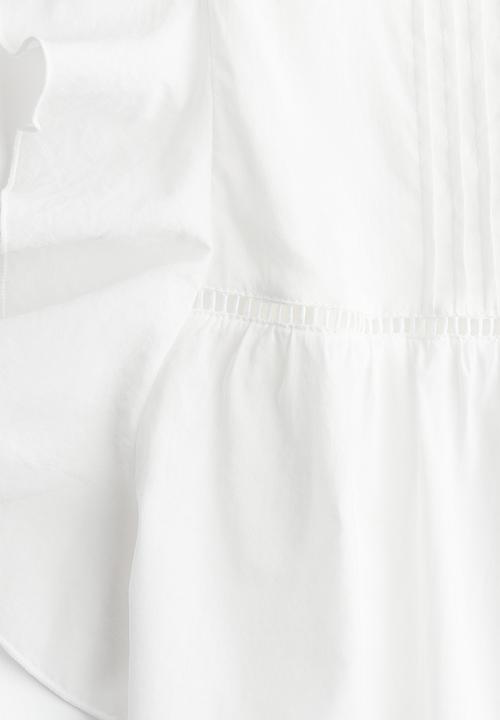 H&M - Flutter-sleeved blouse - cream