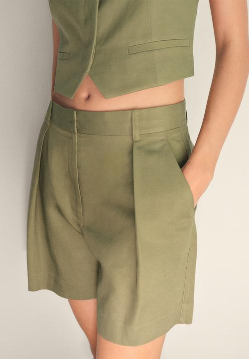 MANGO - Bermudas Max - Beige & Khaki