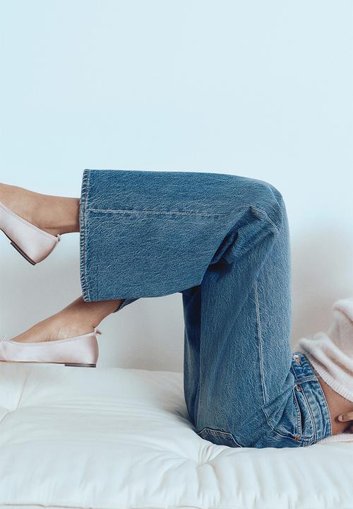 H&M - Flared regular jeans - light denim blue