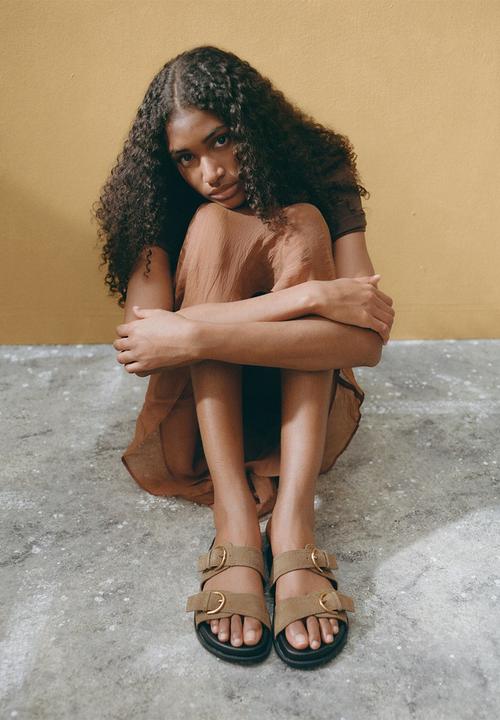 MANGO - Petra1 leather slide - beige/khaki