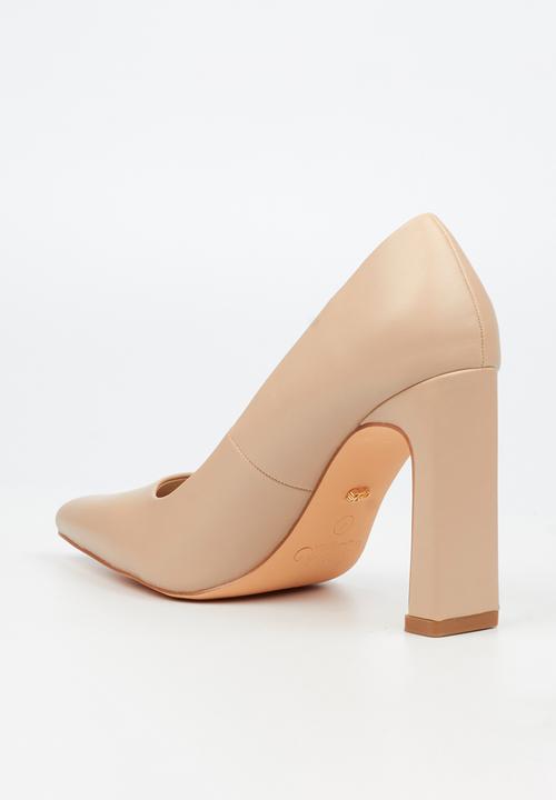 Miss Black - Nala 2 block heel court - neutral