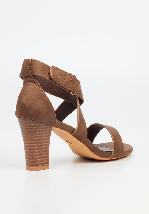 Butterfly Feet - Sheila 2 heel - chocolate