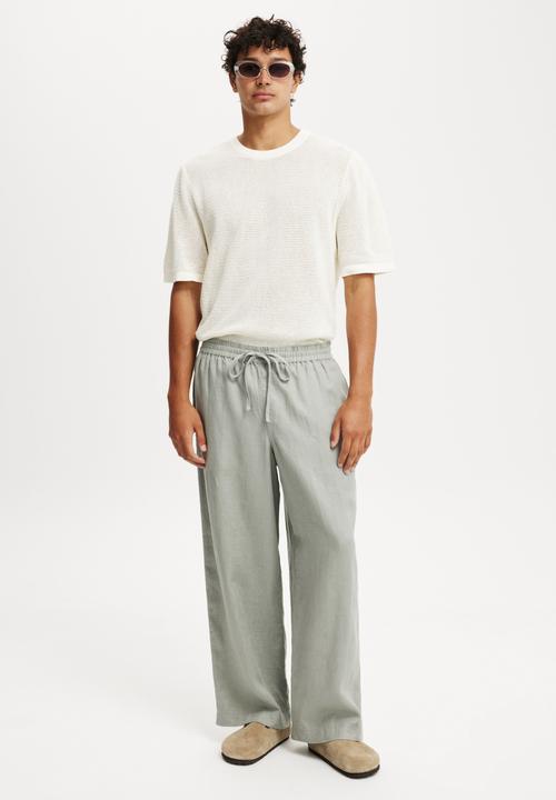 Cotton On - Knit Tee - Off White