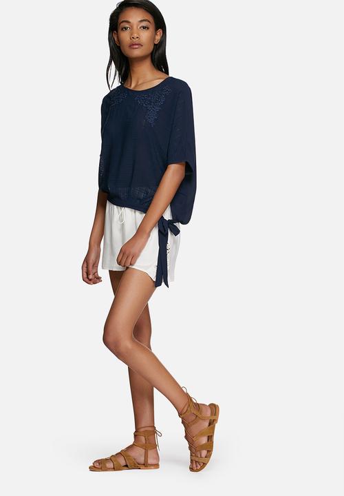 Vero Moda - Flowerish top