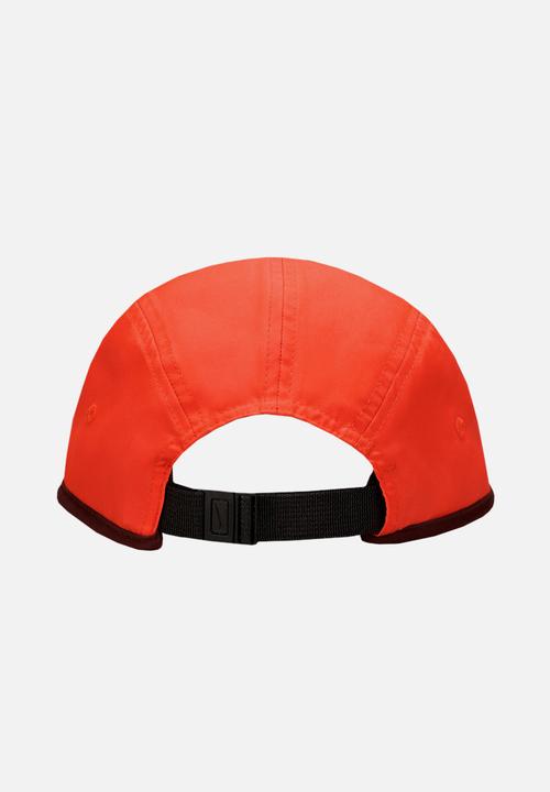 Nike - Nike Fly Unstructured Swoosh Cap - Bright Crimson