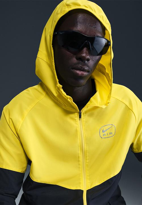 Nike - NSW Air SW Run  Jacket - Black/Yellow