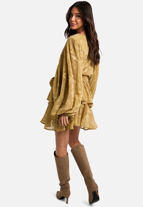 boohoo - Floral Jacquard Tiered Belted Skater Dress - Khaki