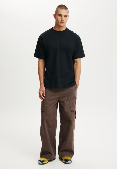 Cotton On - Box Fit Plain T-shirt - Black