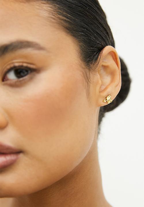 Zoe on Trend - Pretty Flower Stud Earrings-gold