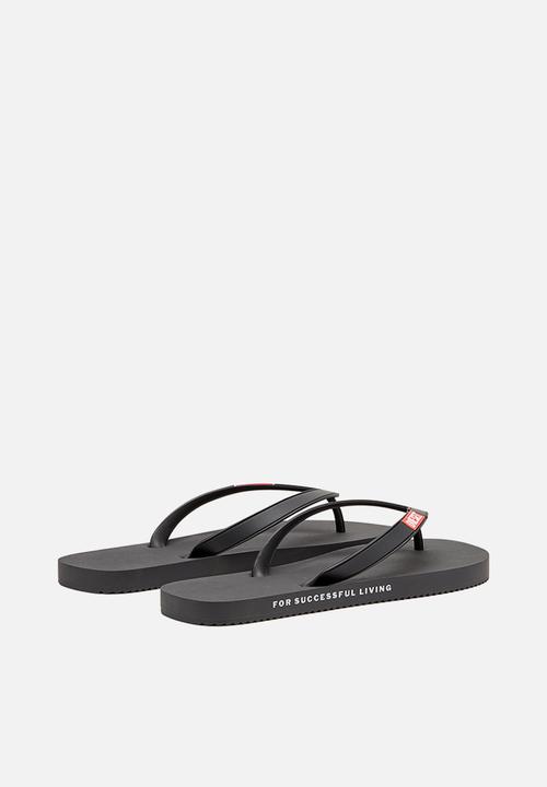 Diesel  - Sa-rio w - black