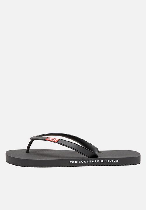 Diesel  - Sa-rio w - black