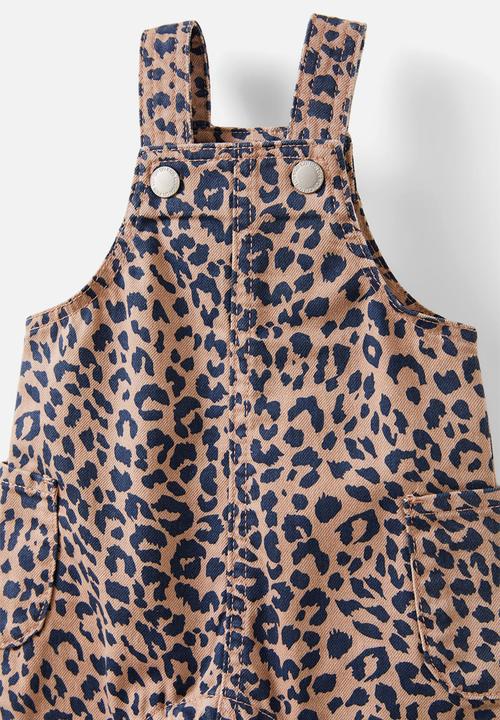 Cotton On - Kairo denim overall - oatmilk/leopard