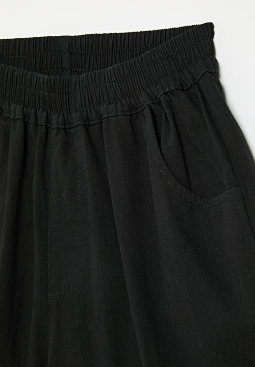 Pop Candy - Cargo shorts - black