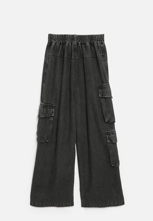 Pop Candy - Denim cargo jean - black