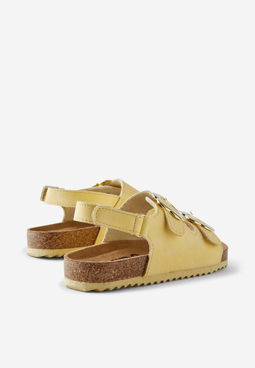 Cotton On - Theo sandal - lemon squash/flower buckle