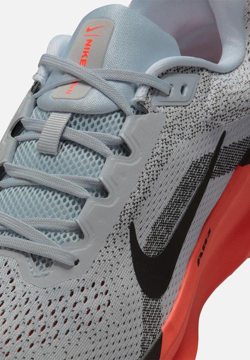 Nike - Nike Winflo 11