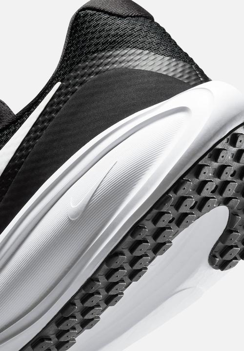 Nike - NIKE REVOLUTION 8