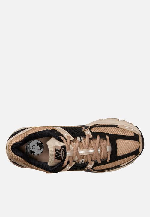 Nike - Nike Zoom Vomero 5