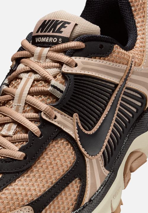 Nike - Nike Zoom Vomero 5