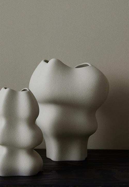 H&M - Extra-large irregular stoneware vase - white