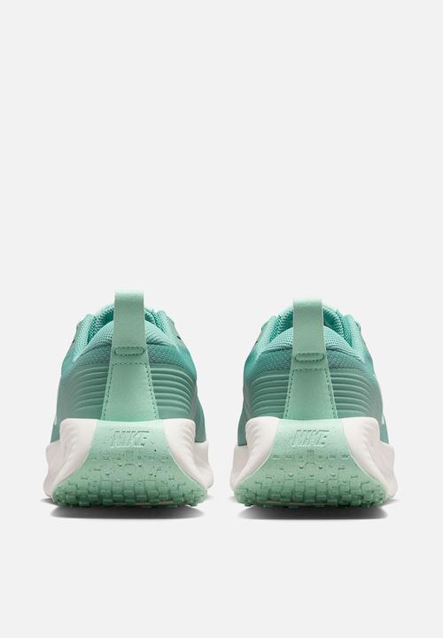 Nike - Nike Promina