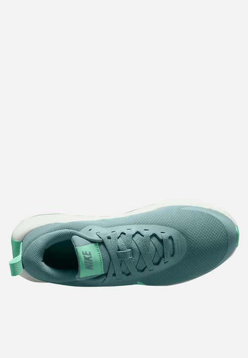 Nike - Nike Promina