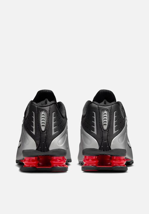 Nike - Nike Shox R4