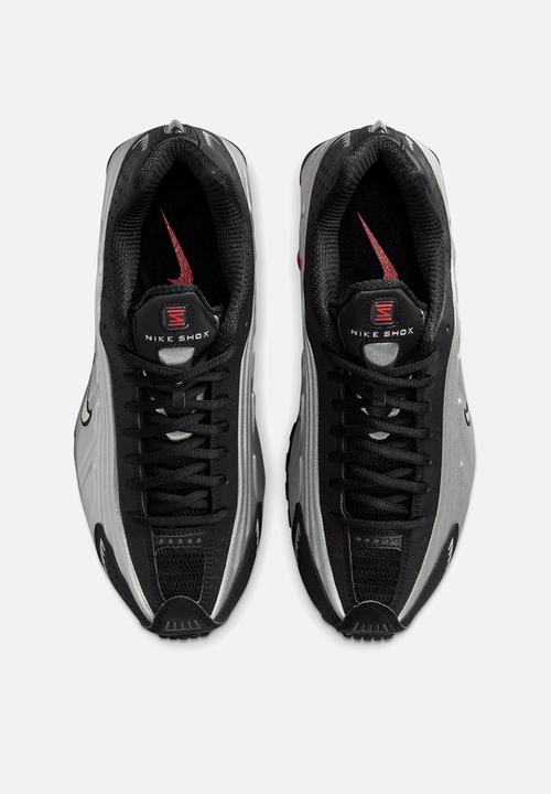Nike - Nike Shox R4
