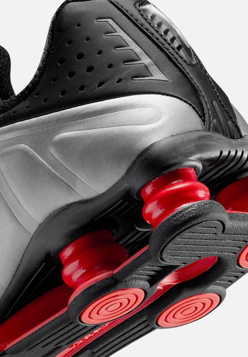 Nike - Nike Shox R4