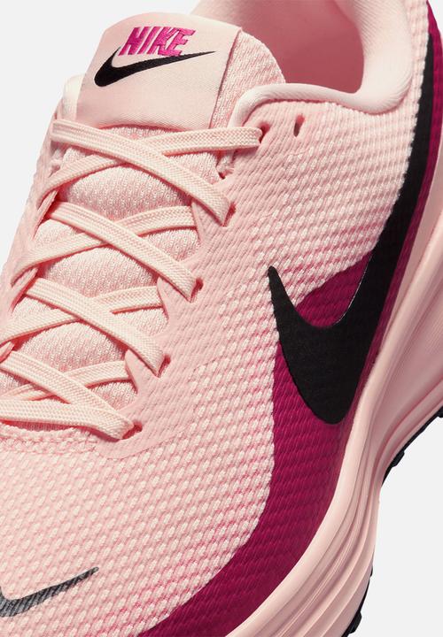 Nike - Nike Revolution 8