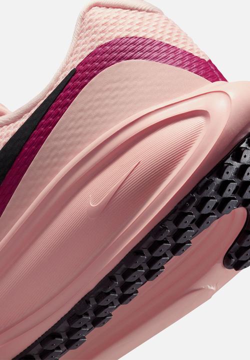 Nike - Nike Revolution 8