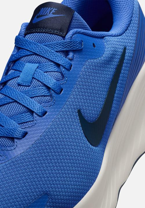 Nike - Nike Promina