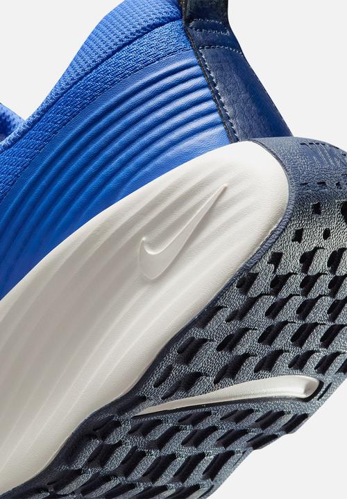 Nike - Nike Promina