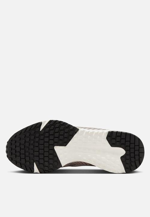 Nike - Nike Run Defy
