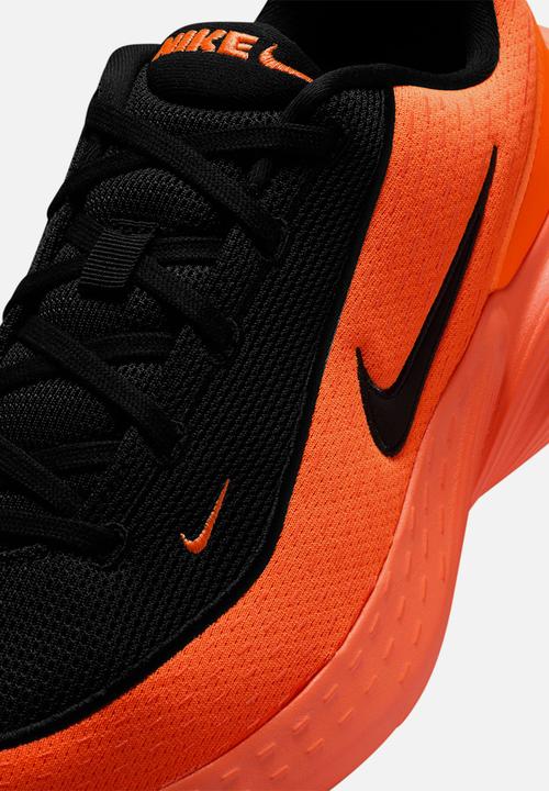 Nike - Nike Uplift SC