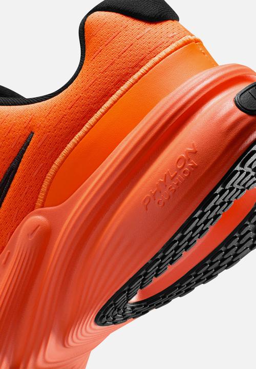 Nike - Nike Uplift SC