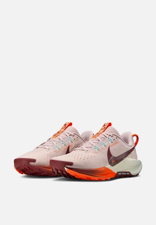 Nike - Nike Pegasus Trail 5
