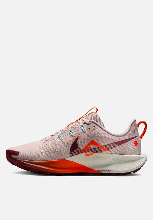 Nike - Nike Pegasus Trail 5