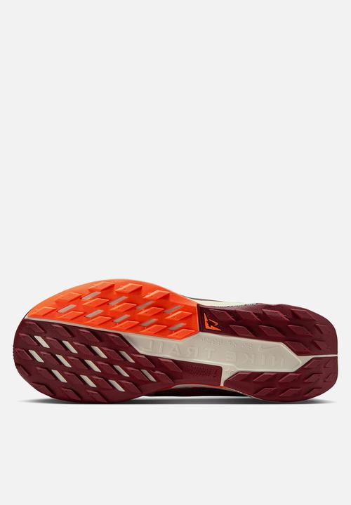 Nike - Nike Pegasus Trail 5