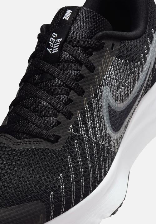 Nike - Nike Run Defy