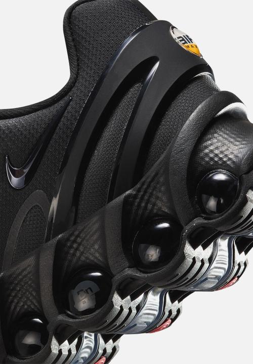 Nike - AIR MAX DN8