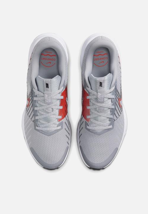 Nike - Nike Run Defy