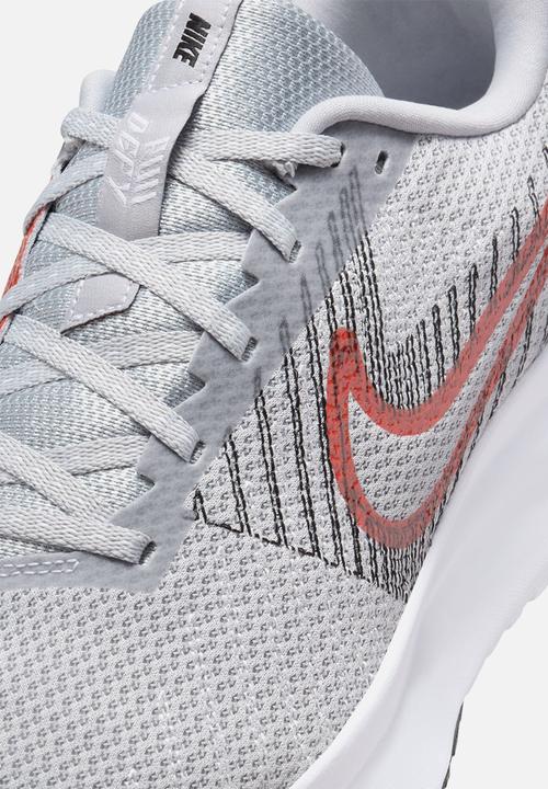 Nike - Nike Run Defy