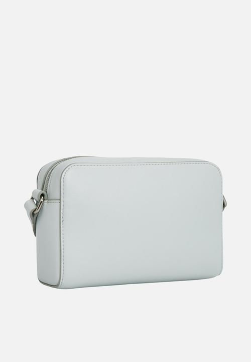 Calvin Klein - Sculpted ew camera bag20- sky gray