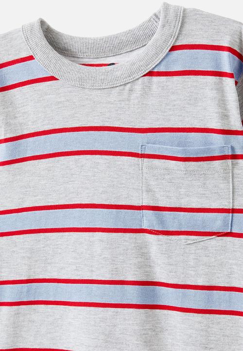 Cotton On - The Essential Short Sleeve Tee - Fog Grey Marle/Varsity Red/Dawn Blue Stripe