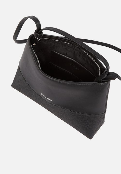Calvin Klein - Ck mixmedia convertible bag_mono- ck black